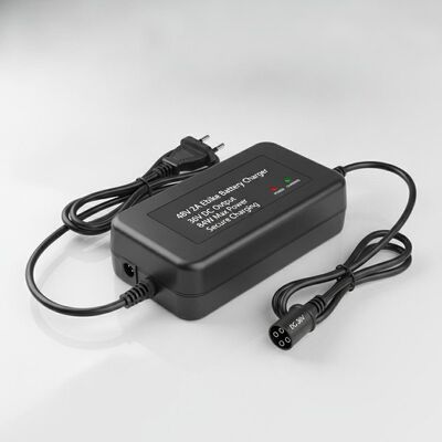 Φορτιστή μπαταρίας 48V 2A Ebike με έξοδο 36V DC και μέγιστη ισχύ 84W για ασφαλή φόρτιση